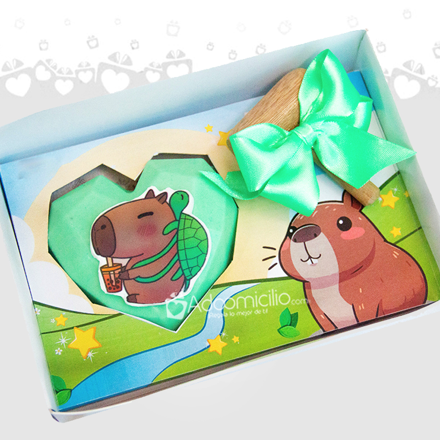 Corazón De Chocolate Rompible Temática De Capibara A Domicilio En Medellín Pedido Con Dos Días De Anticipación 